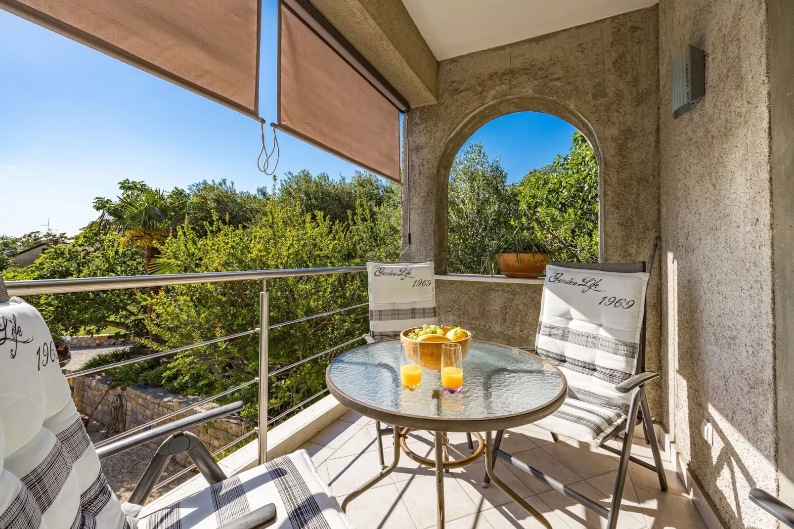 Blanka A1 - Shared Jacuzzi, Magical Garden-Terrasbalkon