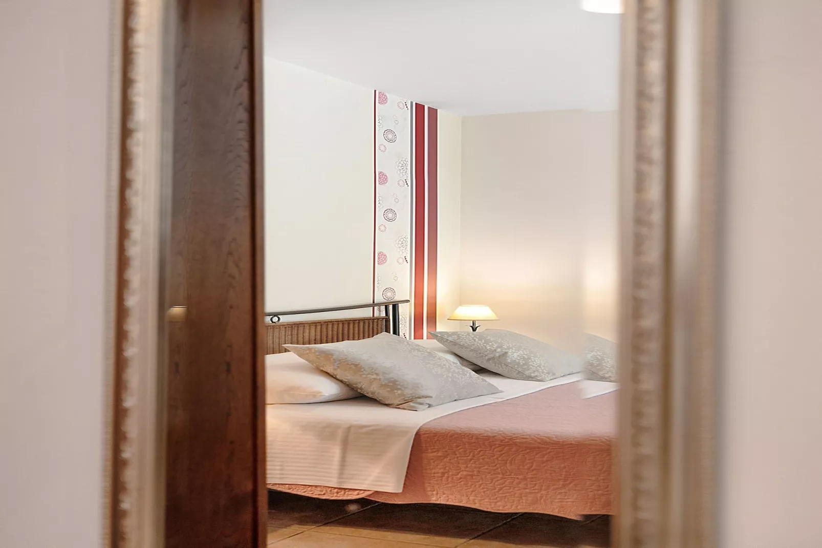 Blanka Studio - Shared Jacuzzi, Magical Garden-Slaapkamer