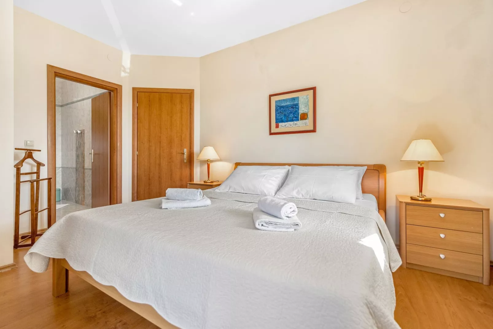 Blanka B2 - Shared Jacuzzi, Magical Garden-Slaapkamer