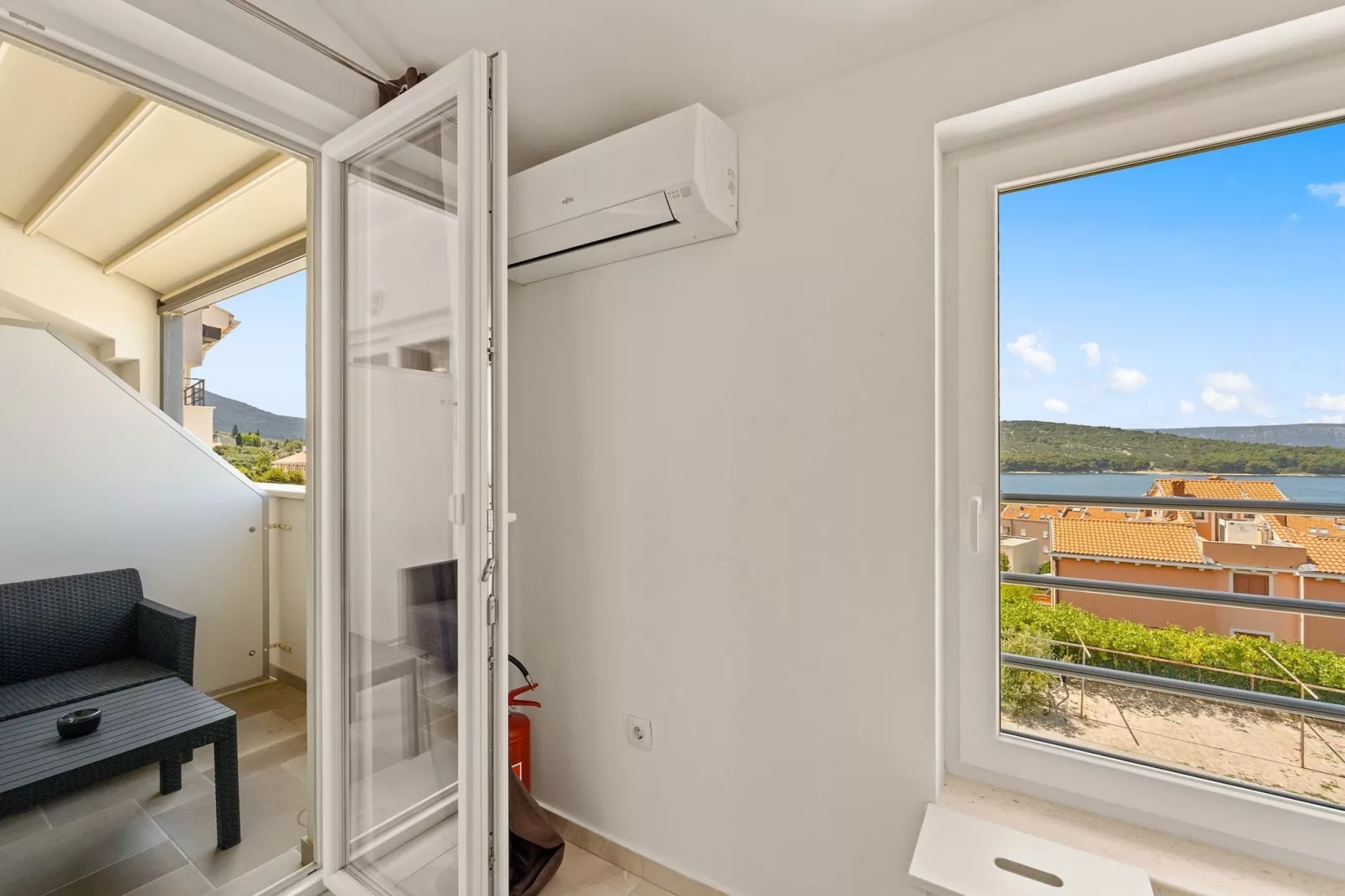 Apartment Paula with Sea View-Buitenlucht