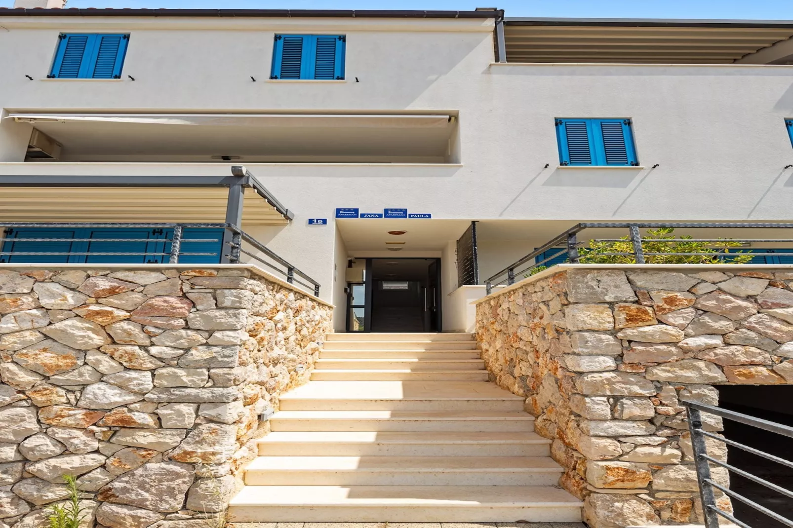 Apartment Paula with Sea View-Buitenlucht