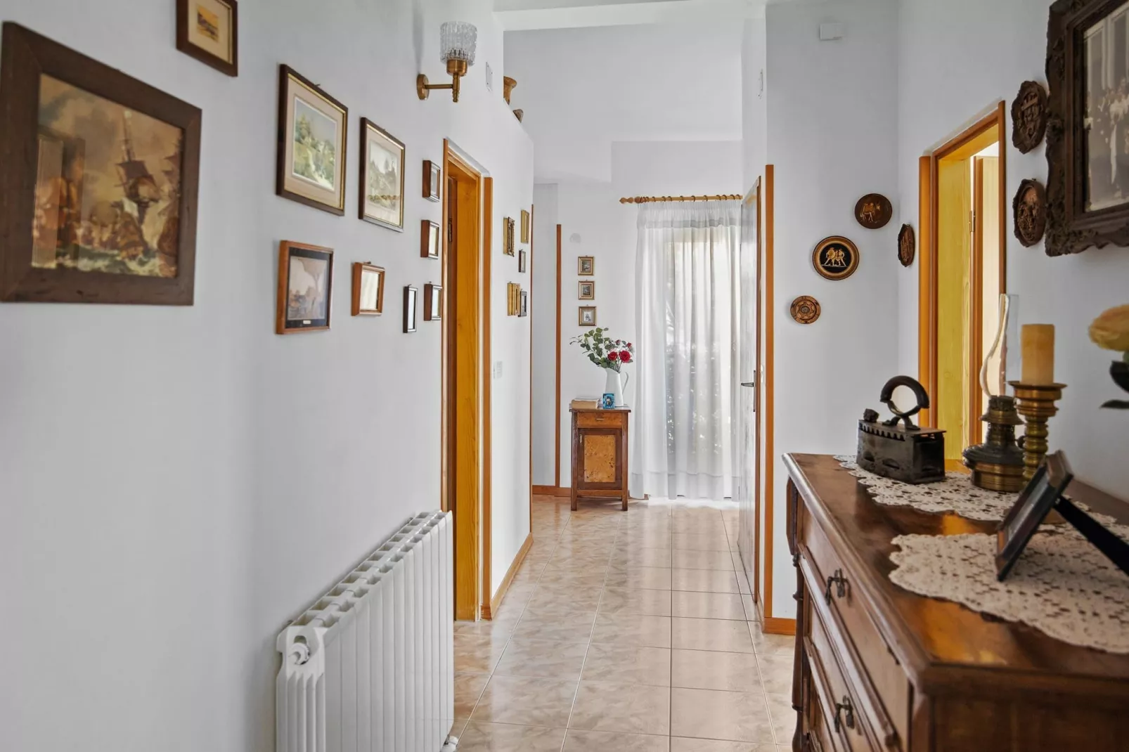Apartment Tedi with Sea View-Overloop