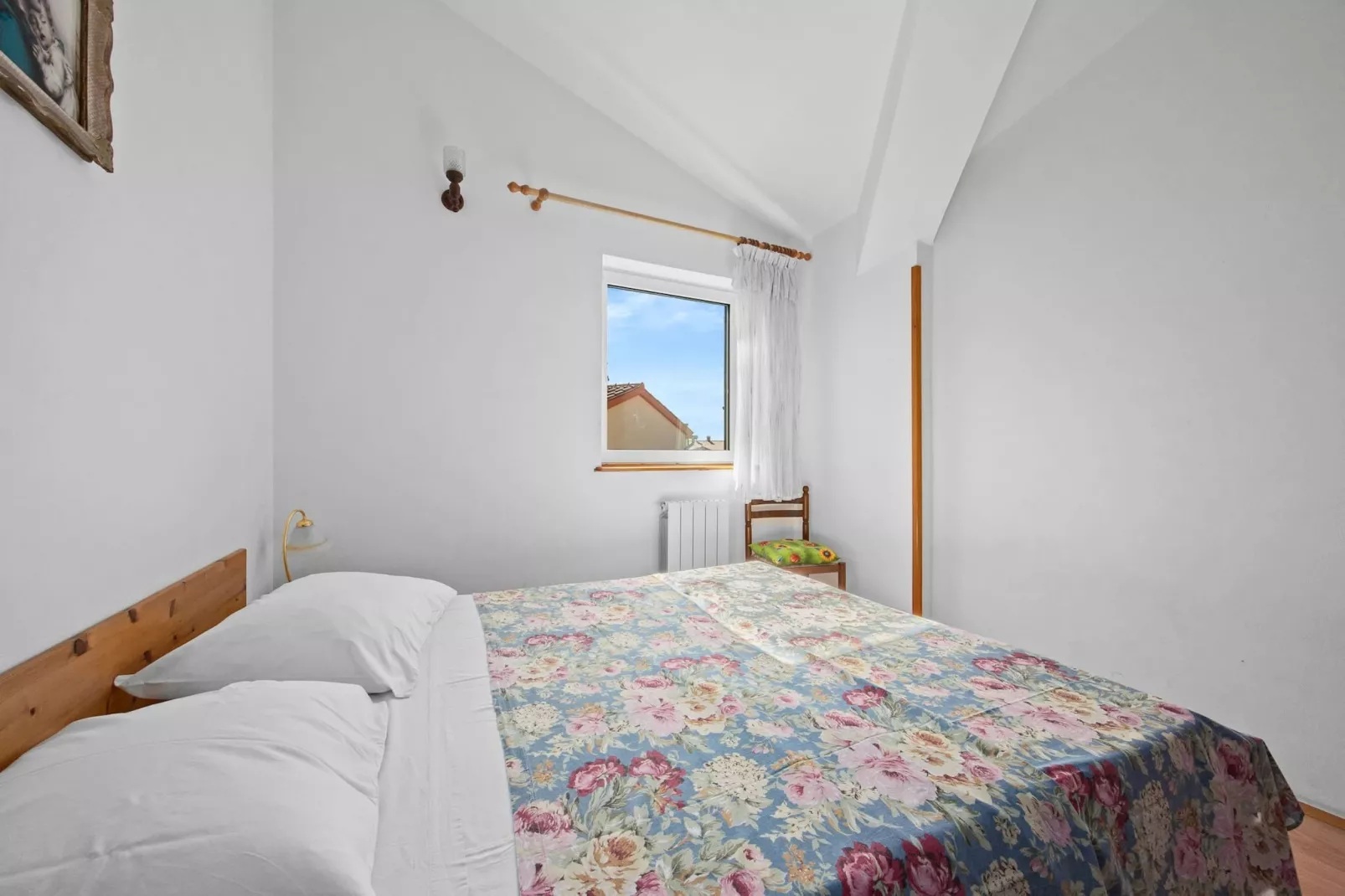 Apartment Tedi with Sea View-Slaapkamer
