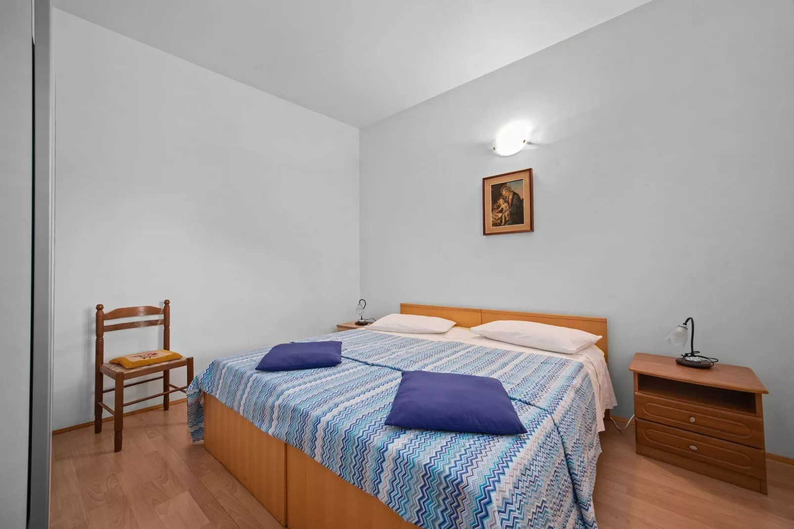 Apartment Tedi with Sea View-Slaapkamer