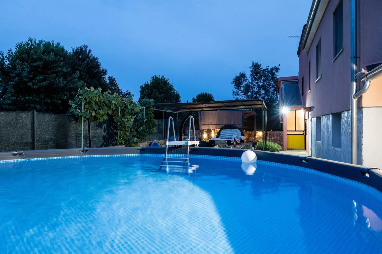 poolofhouse