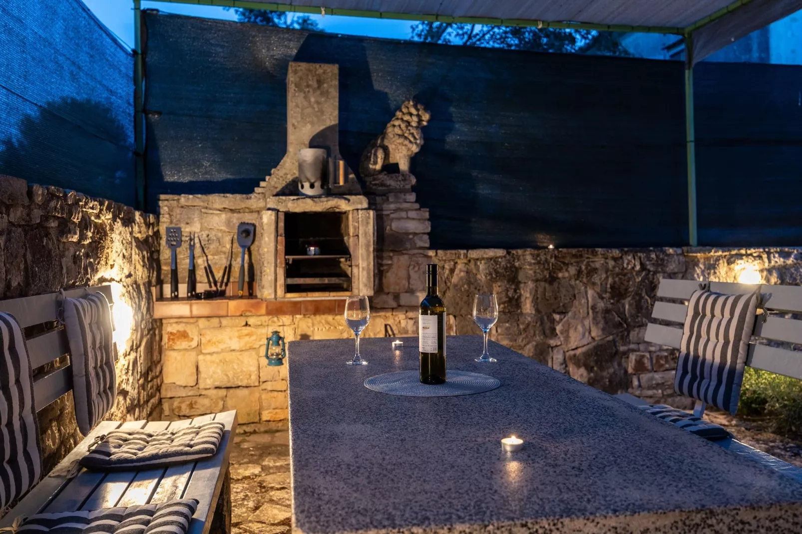 Kristijan & Jelena - Pool, Jacuzzi, Playground-Terrasbalkon