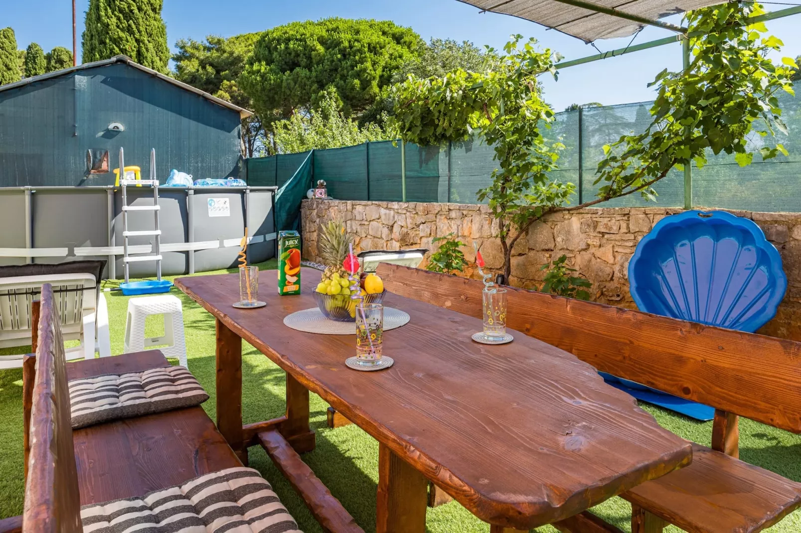 Kristijan & Jelena - Pool, Jacuzzi, Playground-Terrasbalkon