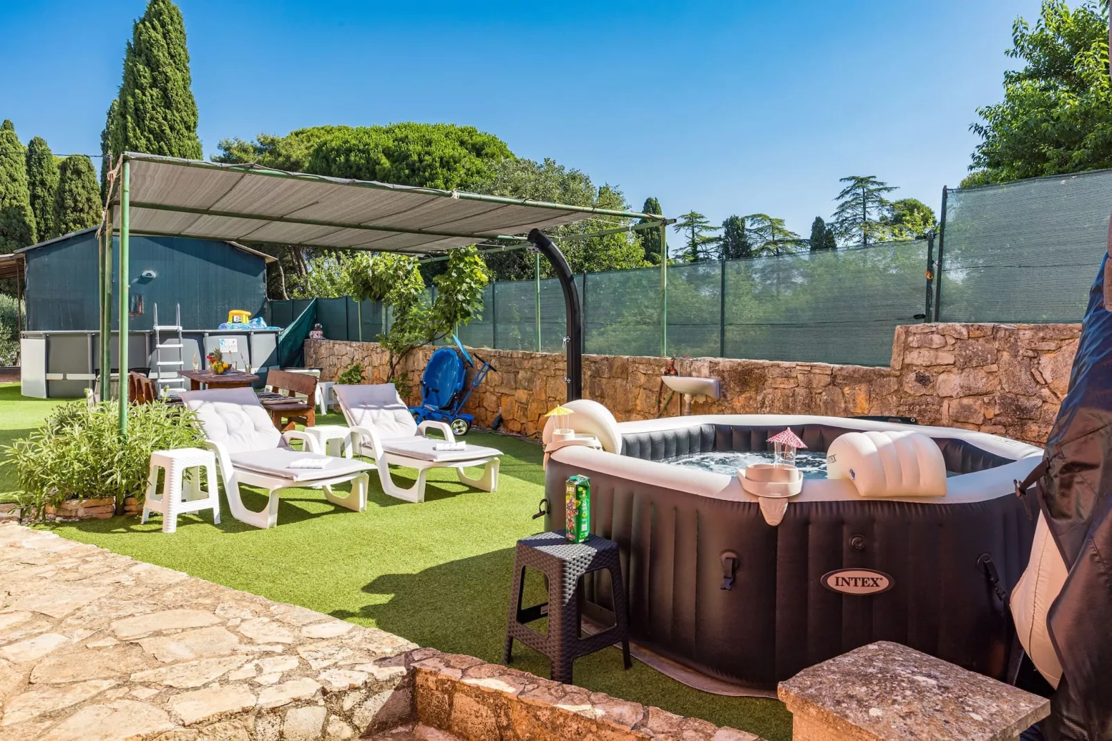 Kristijan & Jelena - Pool, Jacuzzi, Playground-Tuinen zomer