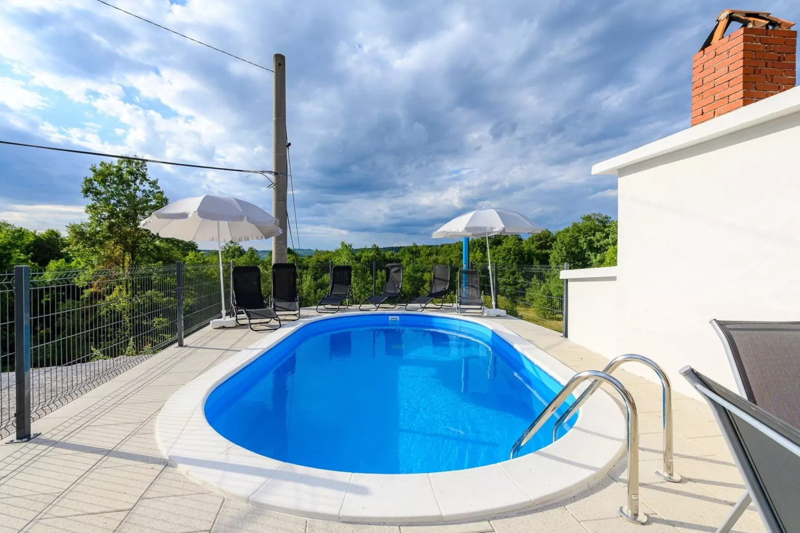 Apartment Lara with Swimming Pool - Paradiz-Zwembad