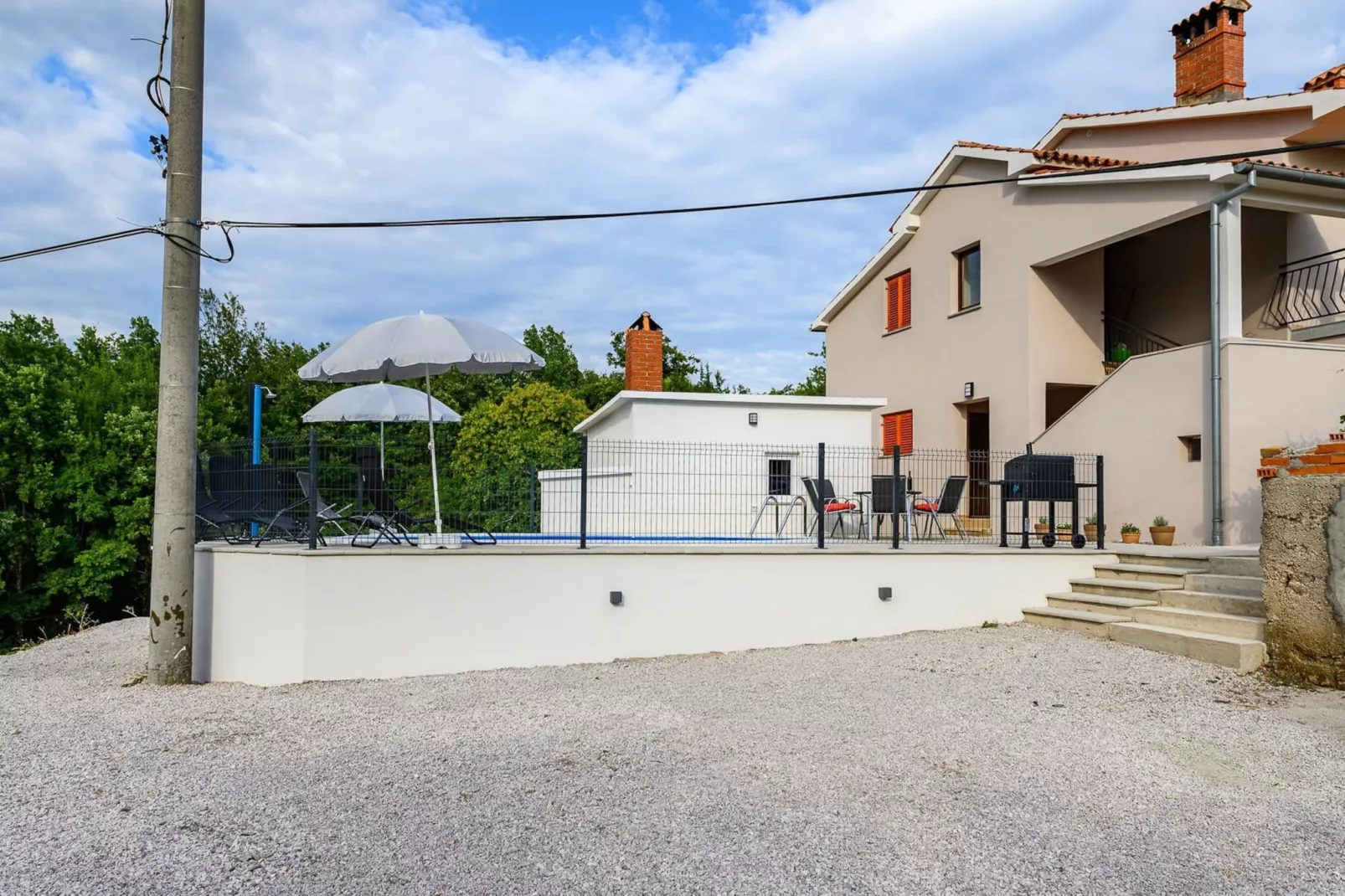 Apartment Lara with Swimming Pool - Paradiz-Buitenlucht