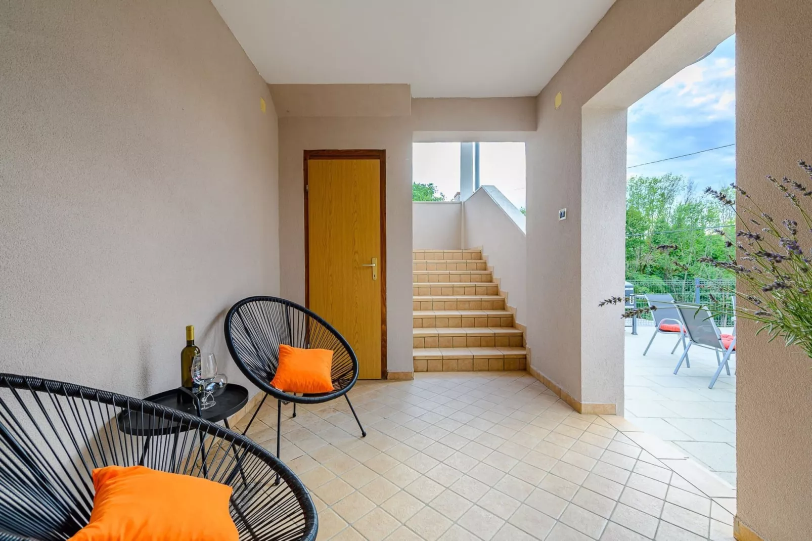 Apartment Lara with Swimming Pool - Paradiz-Terras