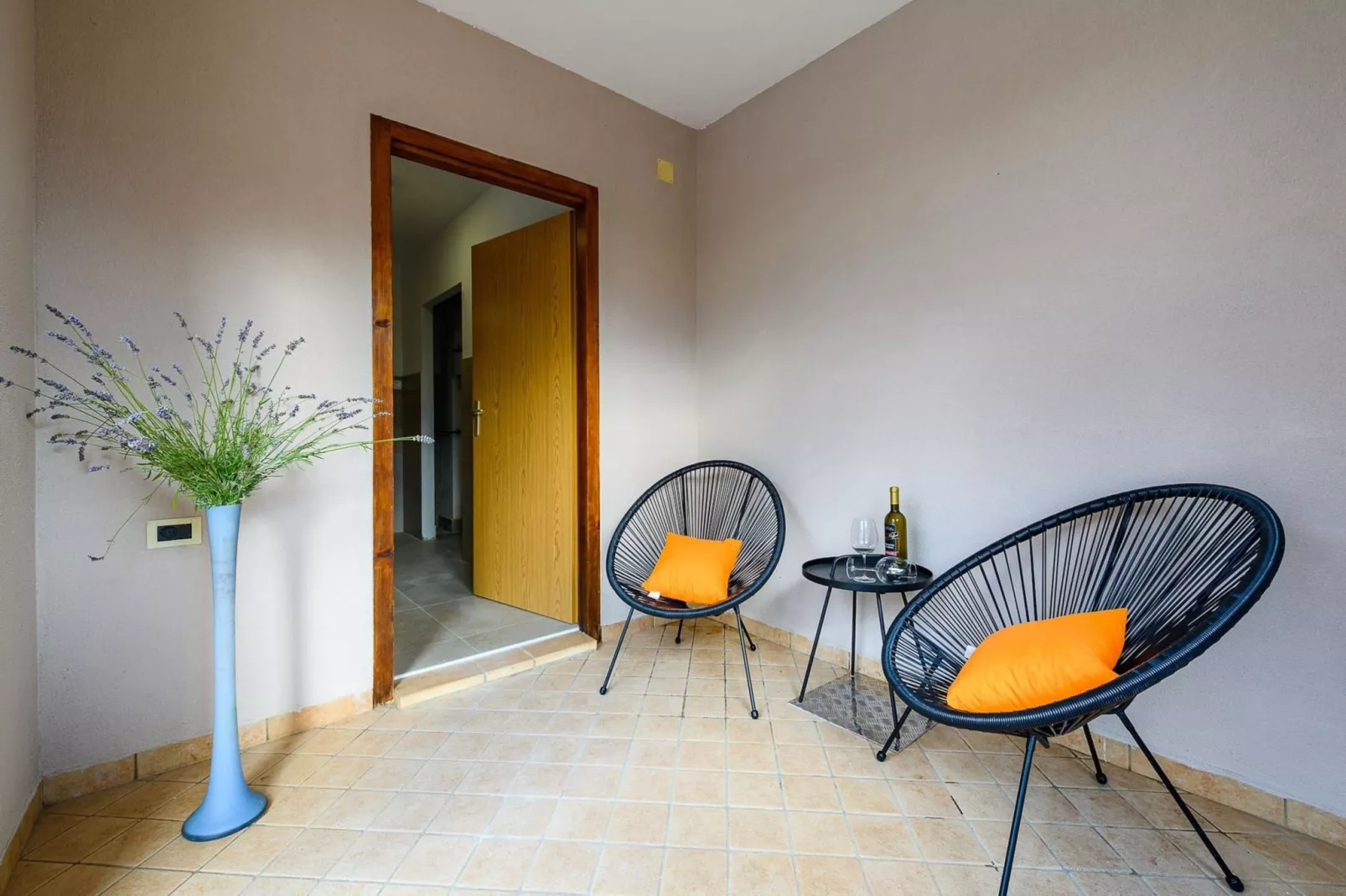 Apartment Lara with Swimming Pool - Paradiz-Terras