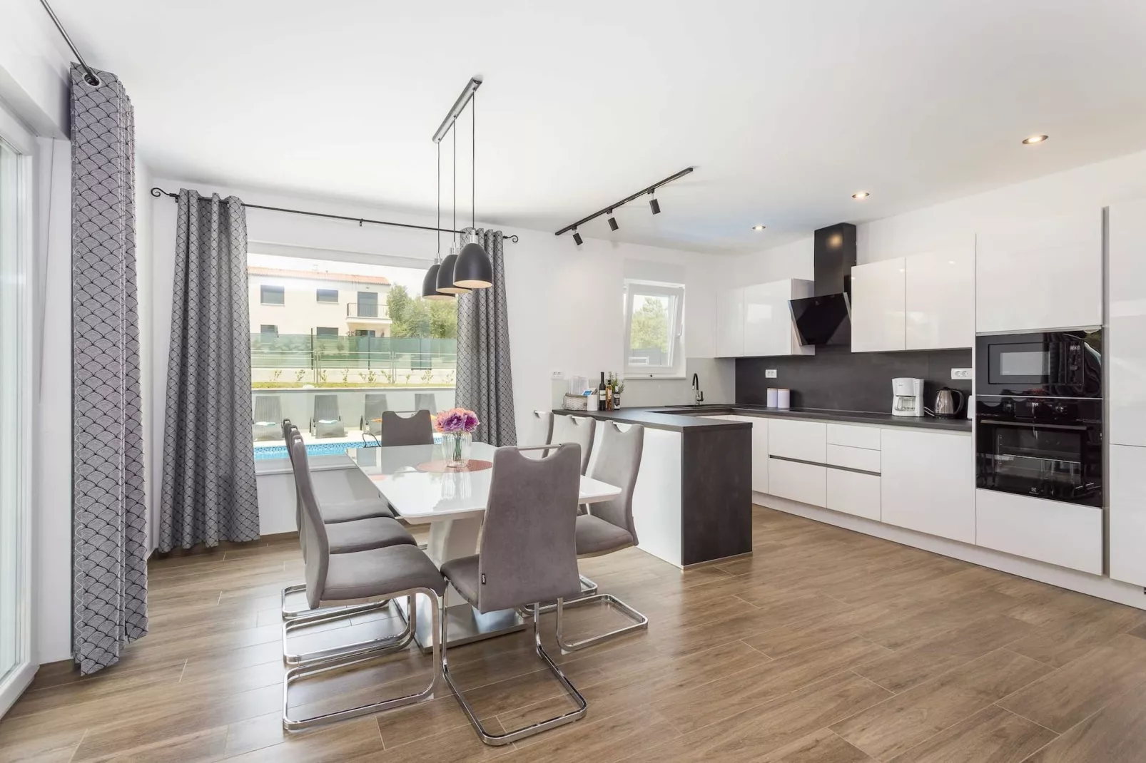 Holiday Home Greta with Private Pool-Keuken