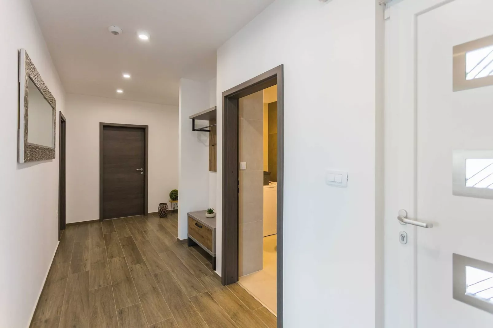 Holiday Home Greta with Private Pool-Overloop