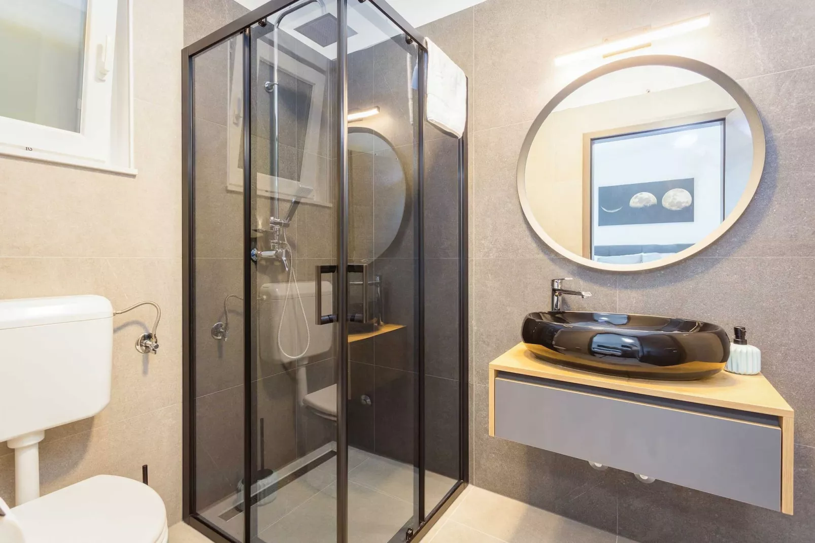 Holiday Home Greta with Private Pool-Badkamer