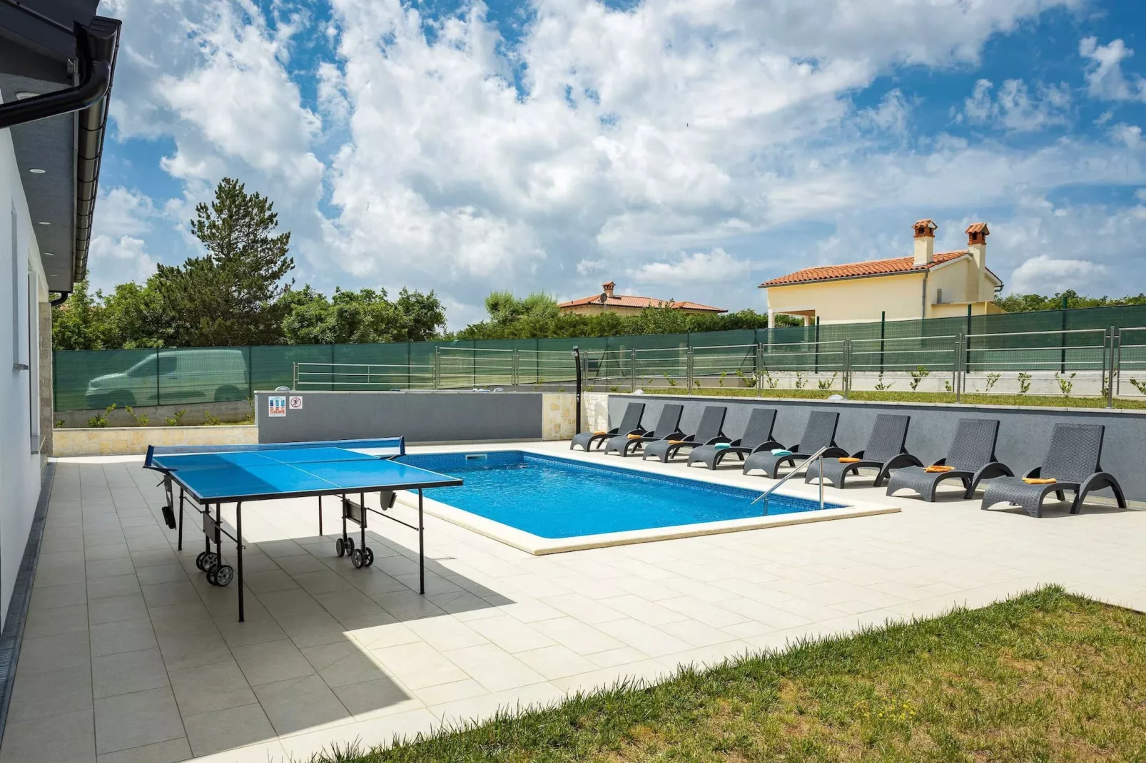 Holiday Home Greta with Private Pool-Tuinen zomer