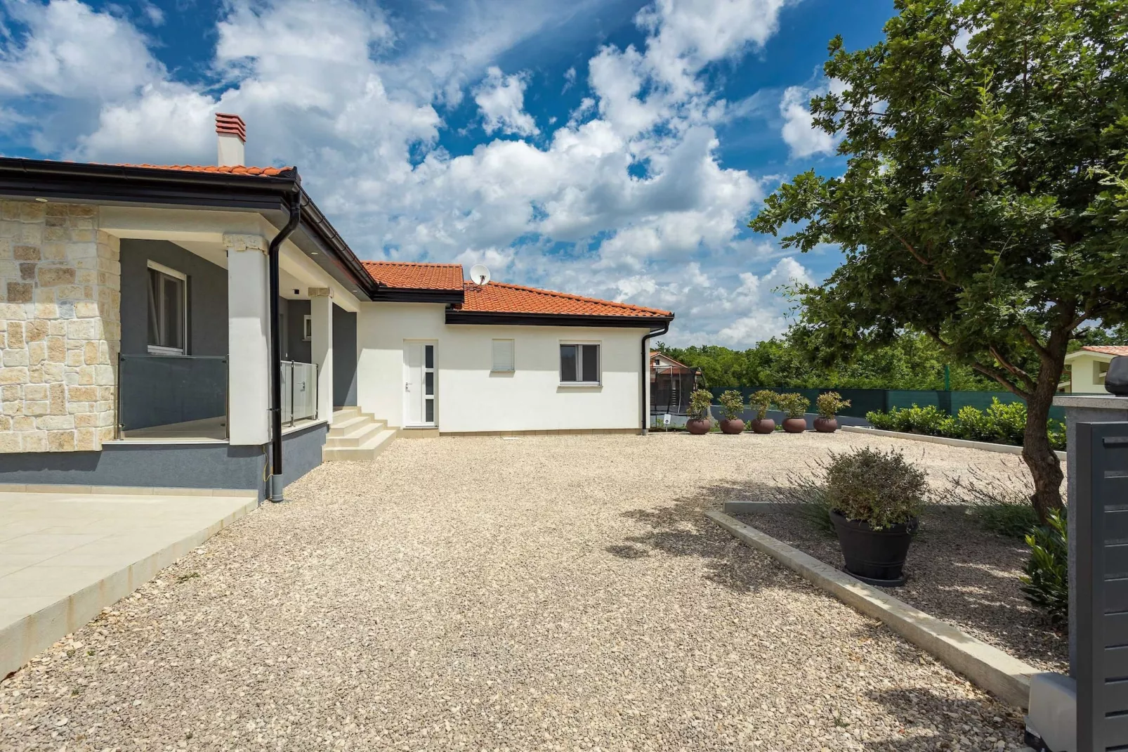 Holiday Home Greta with Private Pool-Buitenlucht