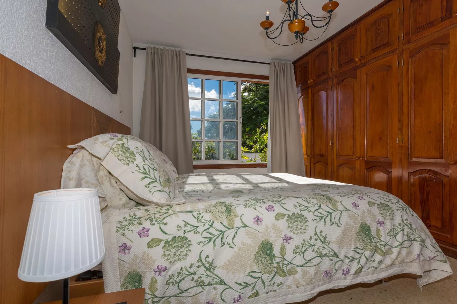 GC0181  Los Almendros-Slaapkamer