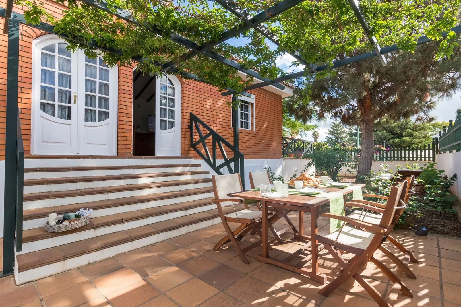 GC0181  Los Almendros-Terrasbalkon