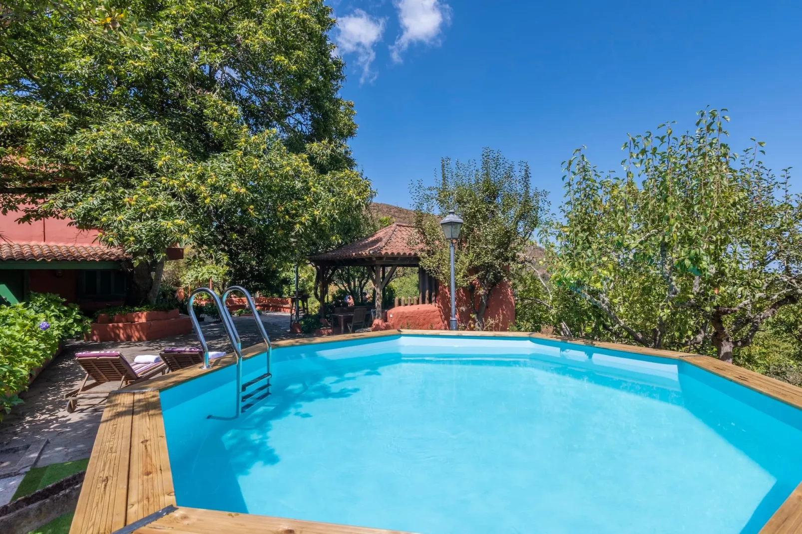 poolofhouse