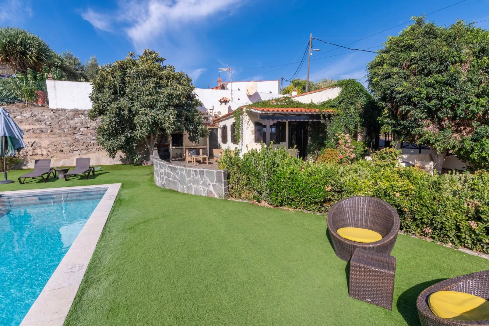 GC0143 Mi Perlita-Terrasbalkon