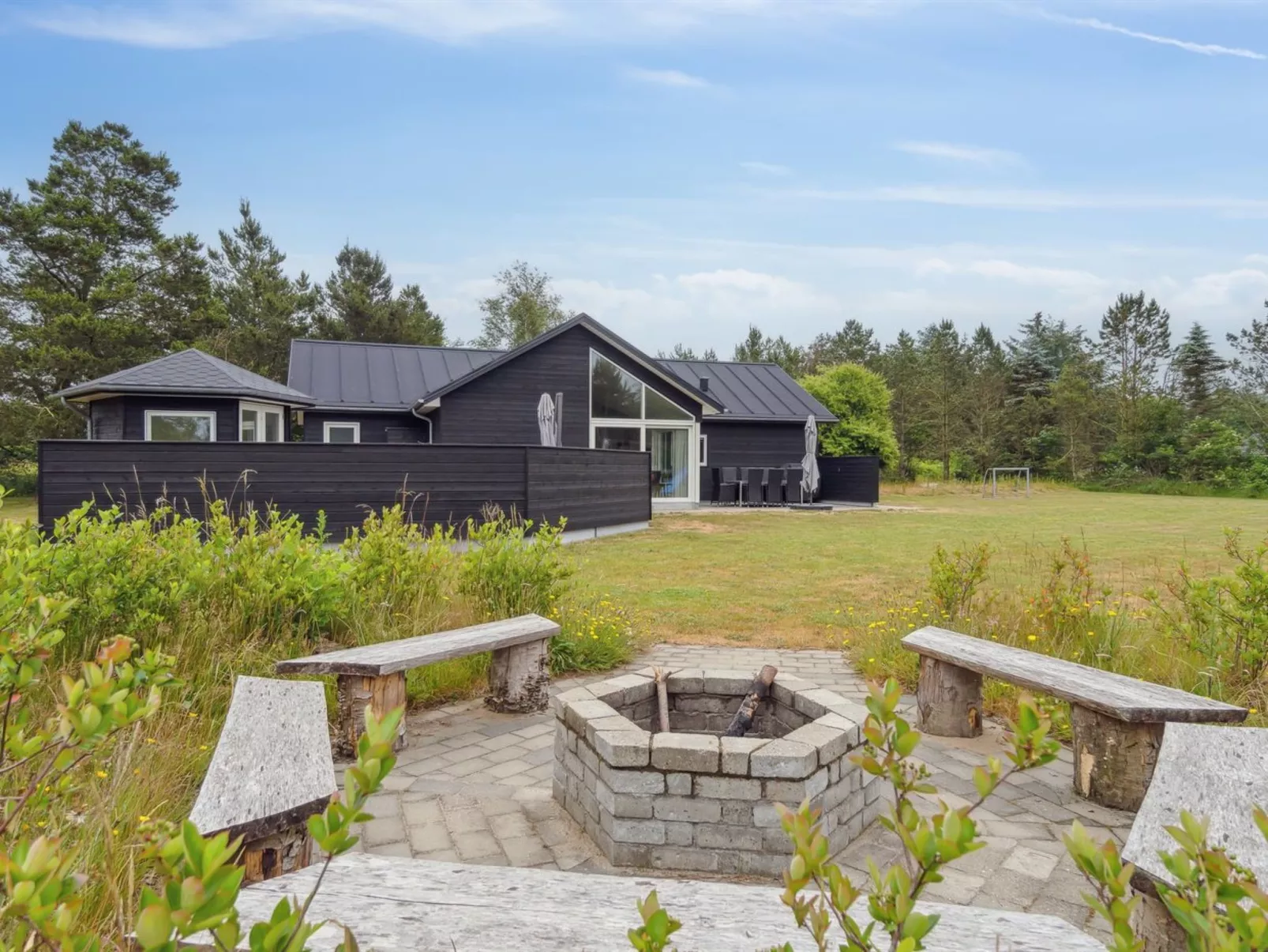 "Sunna" - 1.2km from the sea