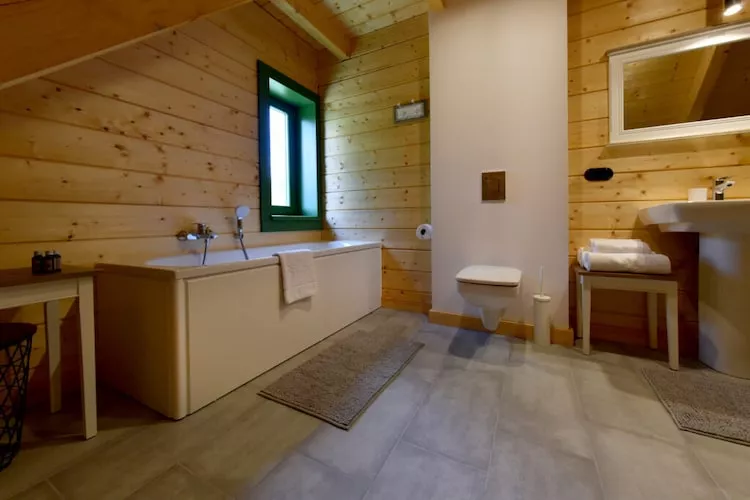 Domy nad Drawskim-Badkamer