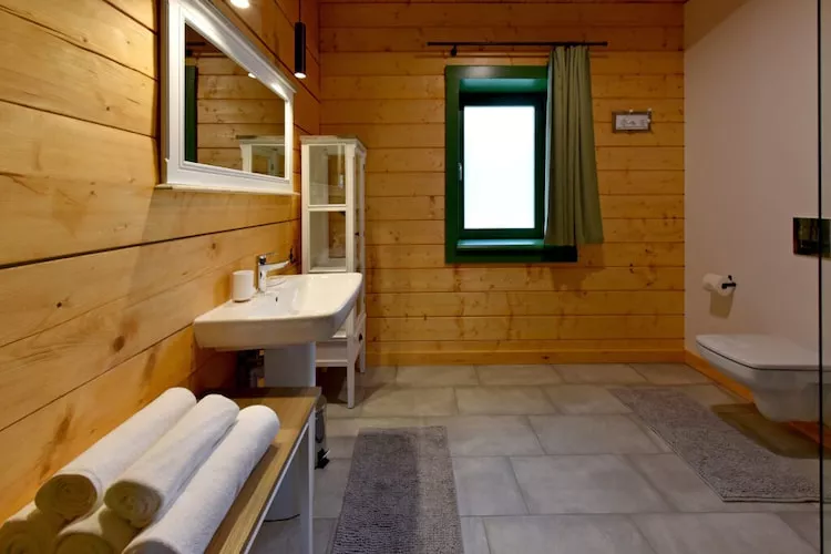 Domy nad Drawskim-Badkamer