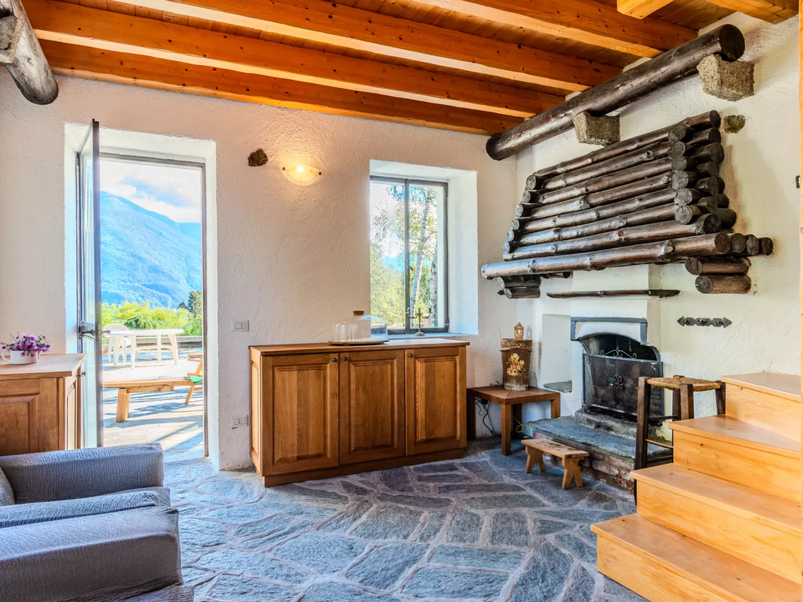 Casa di Sasso-Binnen