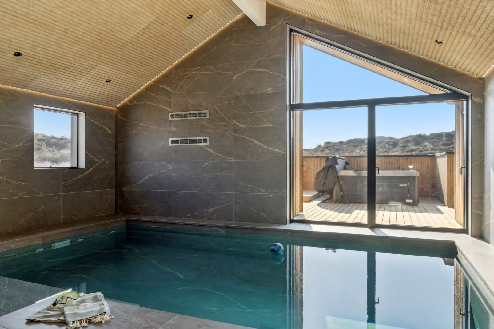 5-sterren vakantiehuis in Henne Beach-Zwembad