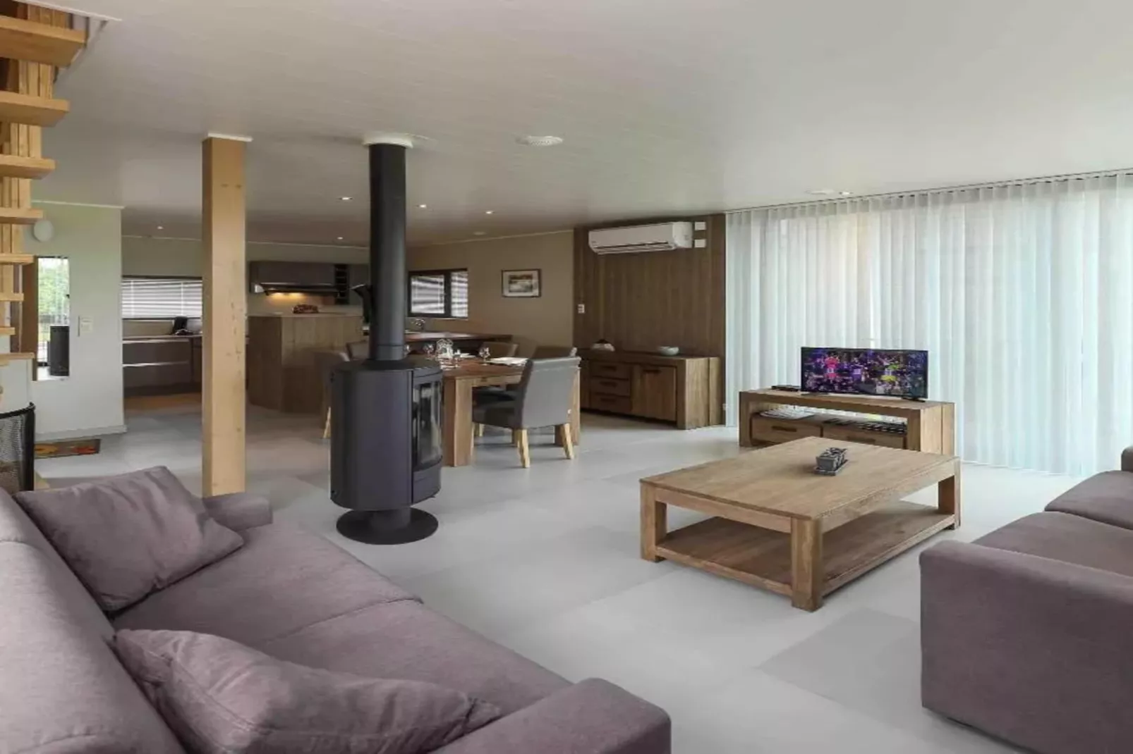 8 persons - 4 rooms 130m² without sauna-Woonkamer