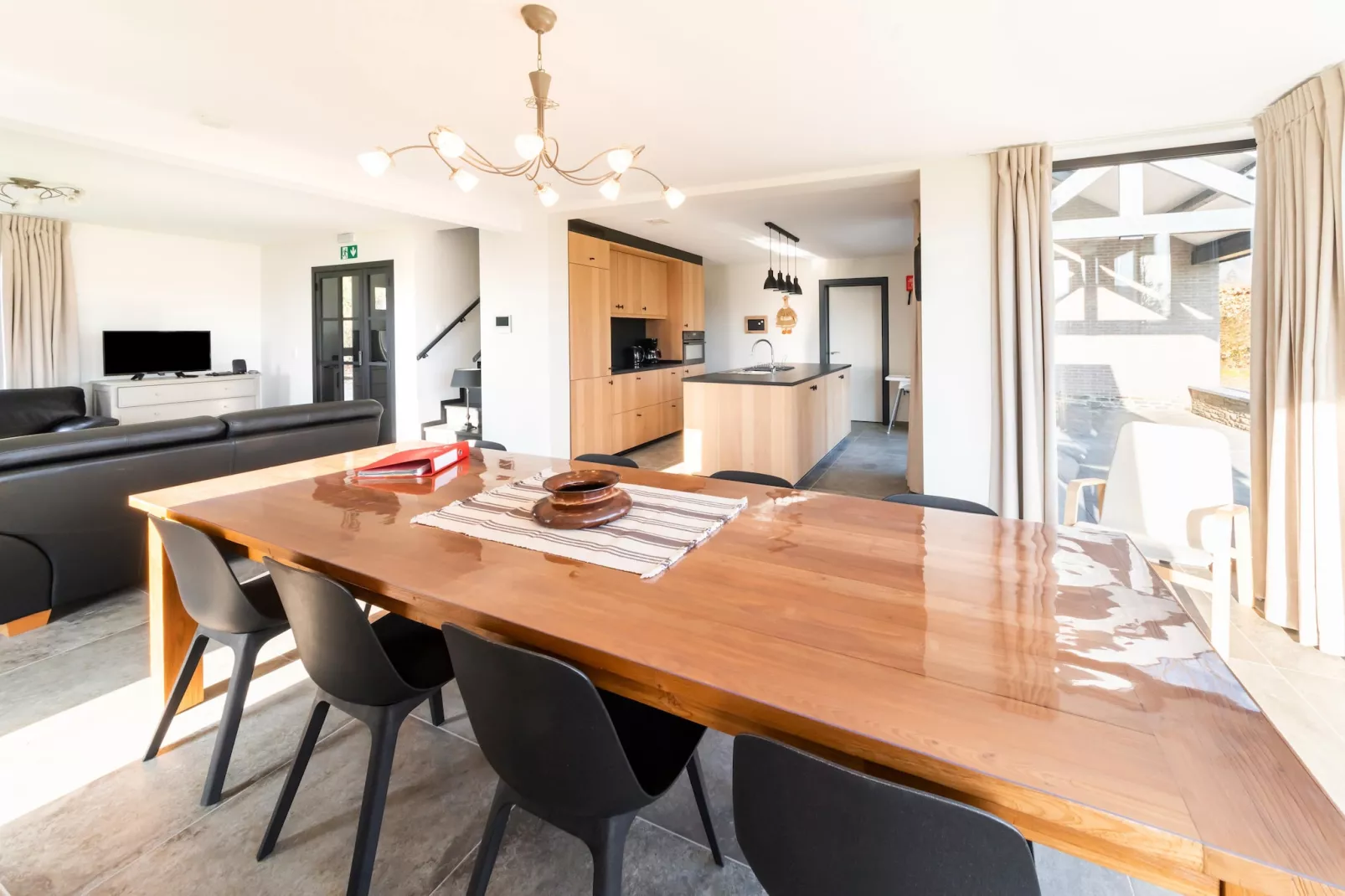 Gite La Randonnée II-Eetkamer
