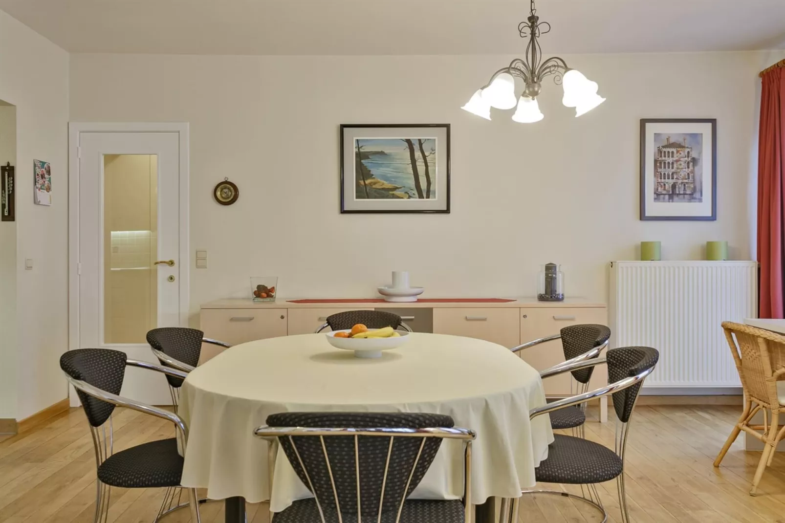 CARLTON MONDIAL - 0104-Eetkamer