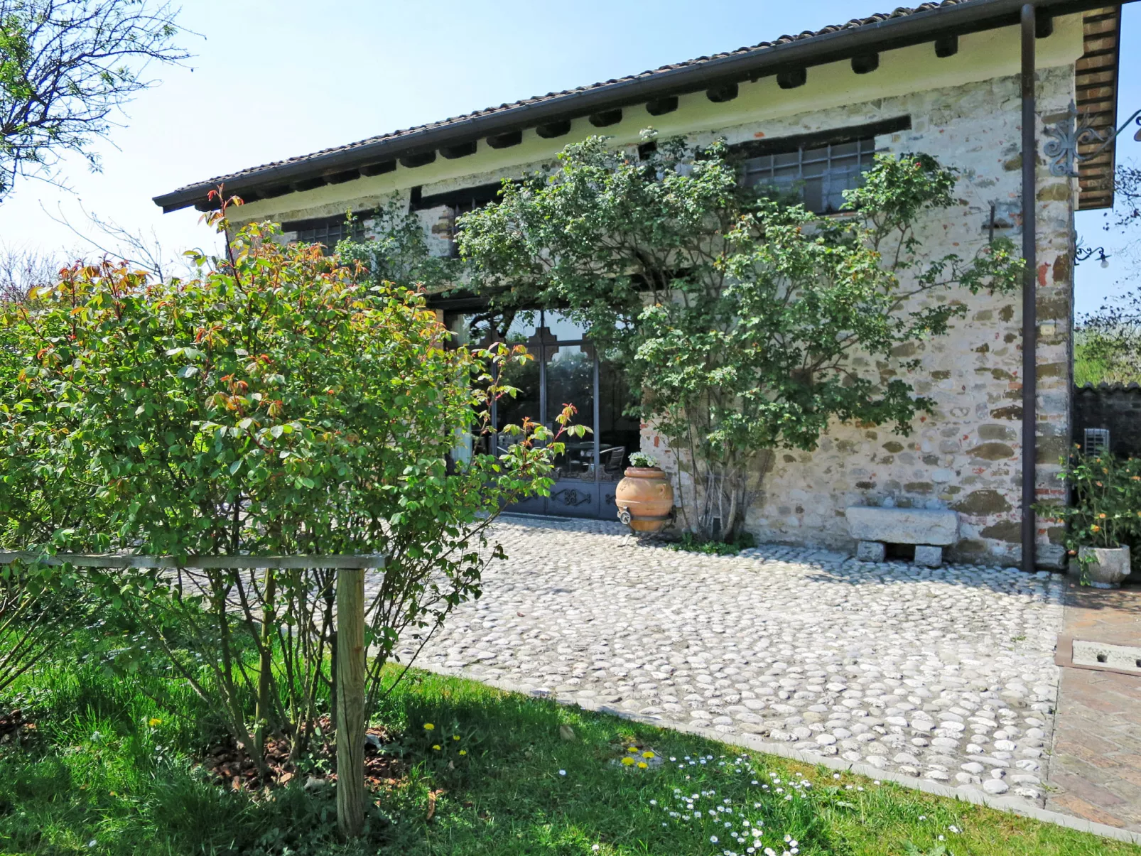Domus Magna-Buiten
