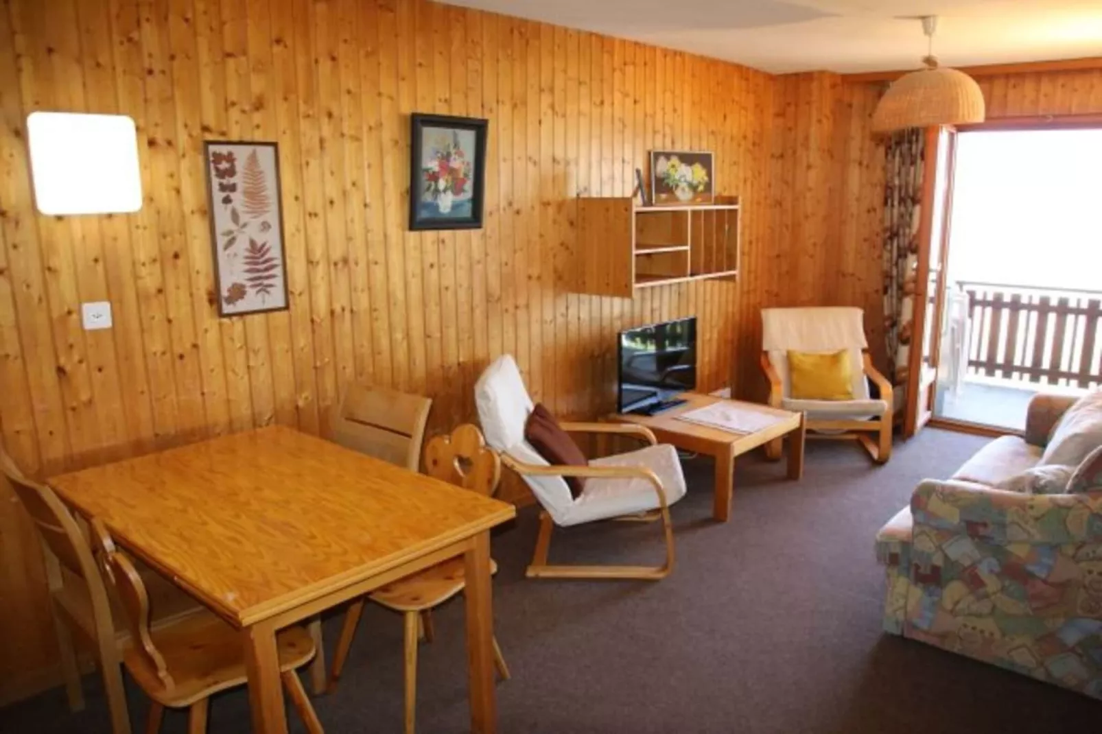 Combyre C 035 - COMFORTABLE apartment 6 pers-Woonkamer