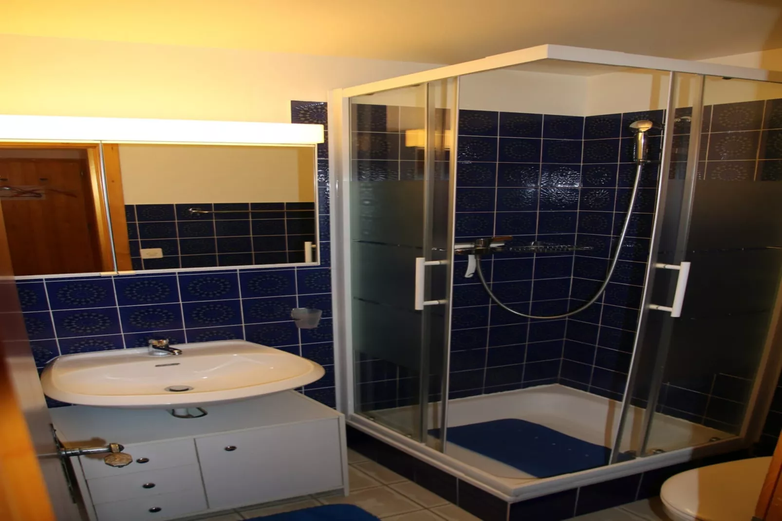 Combyre C 035 - COMFORTABLE apartment 6 pers-Badkamer