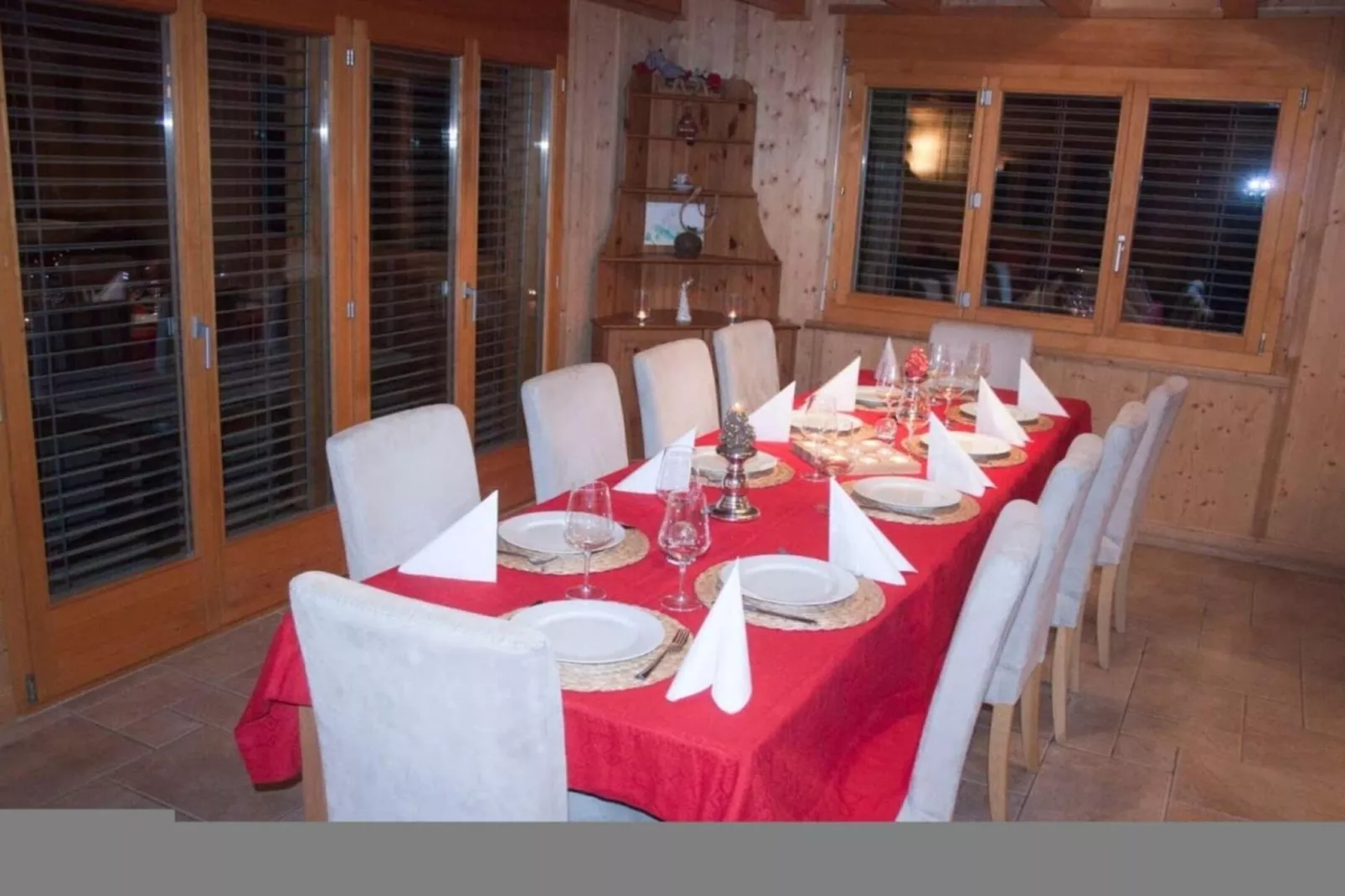 Tschoueilles 013 MOUNTAIN & VIEW - chalet 12 pers-Eetkamer