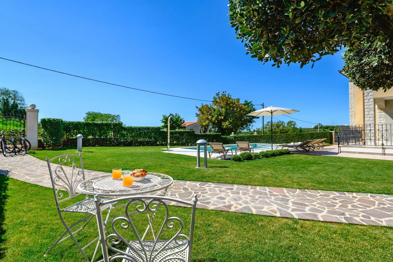 Premium Apartment Silvia II with private pool-Tuinen zomer
