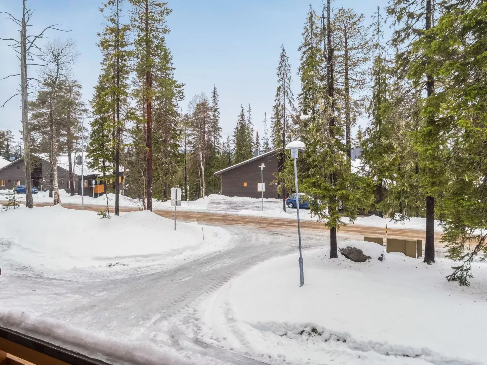 Karhunvartijan linna a1-Buiten