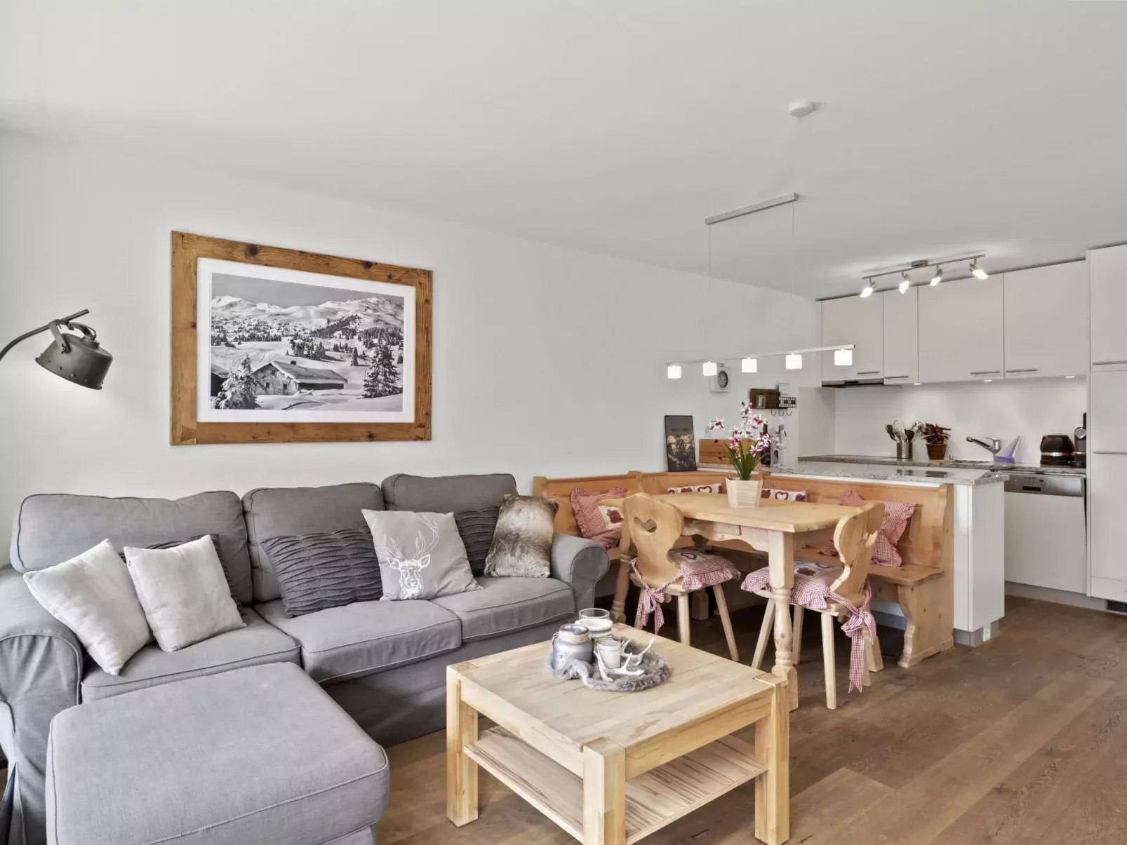 Nr.43 Haus Sotmirana-Binnen