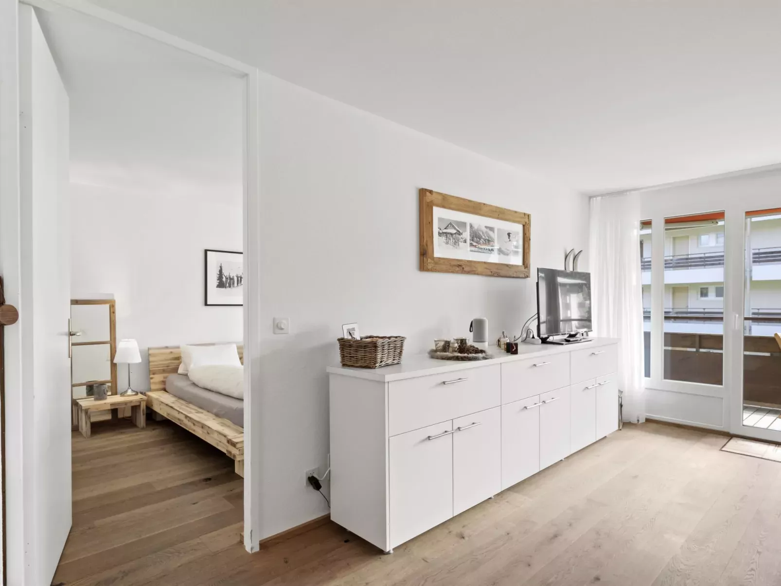 Nr.43 Haus Sotmirana-Binnen