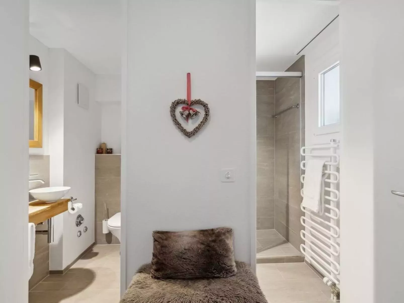 Nr.43 Haus Sotmirana-Binnen