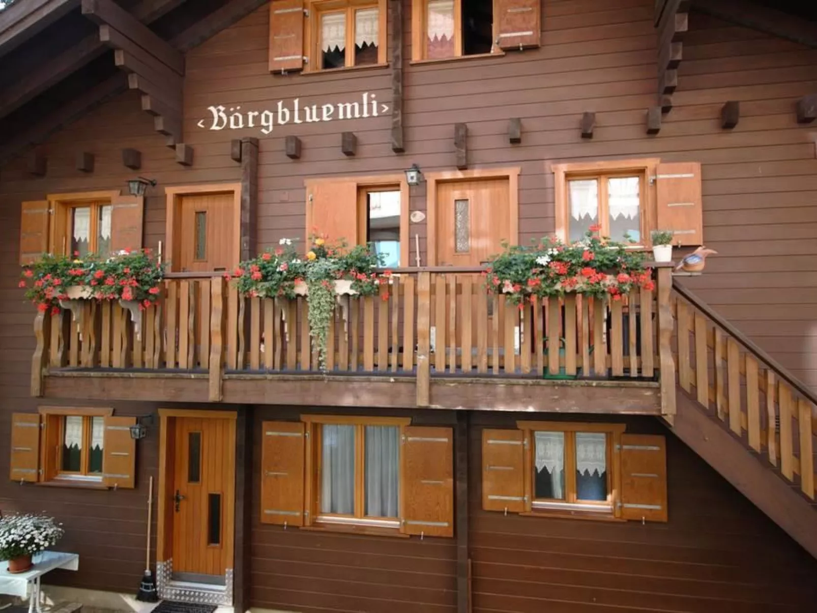 Bärgblüemli 1. OG West