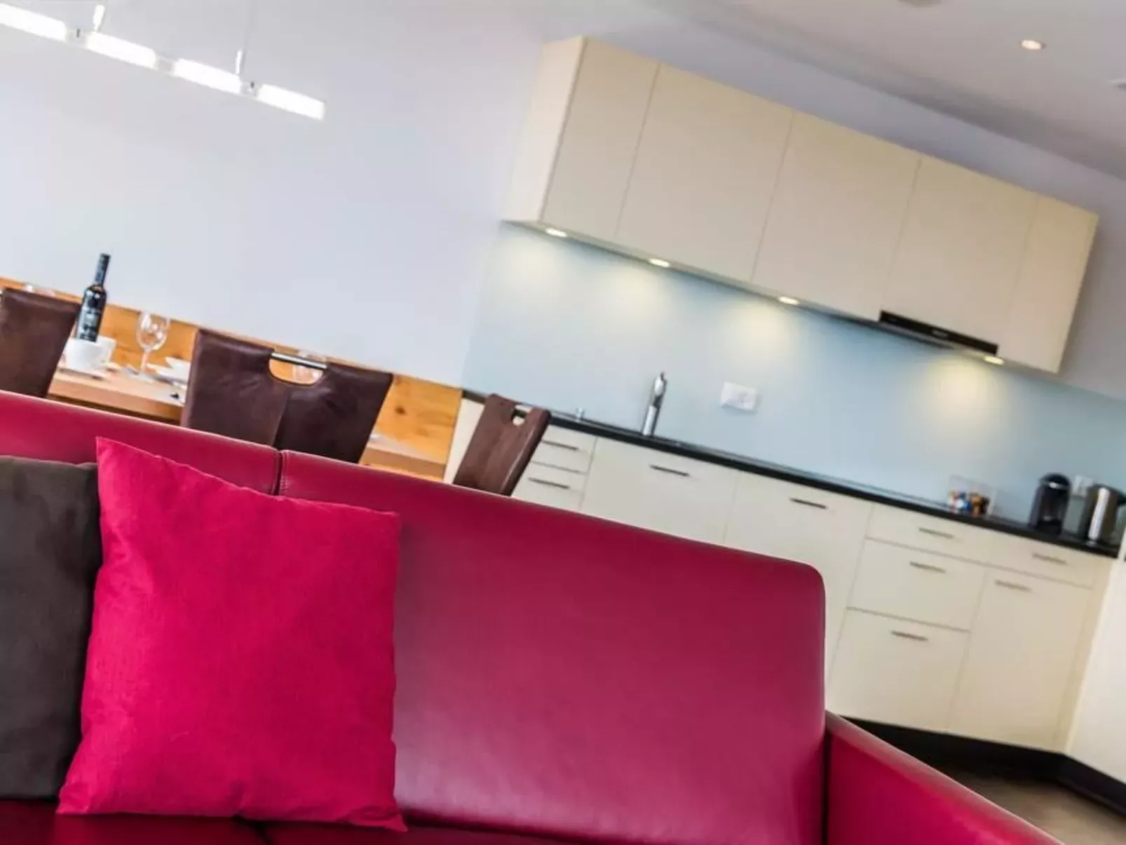 Apartmenthaus Riederhoru A 1. OG Ost-Binnen