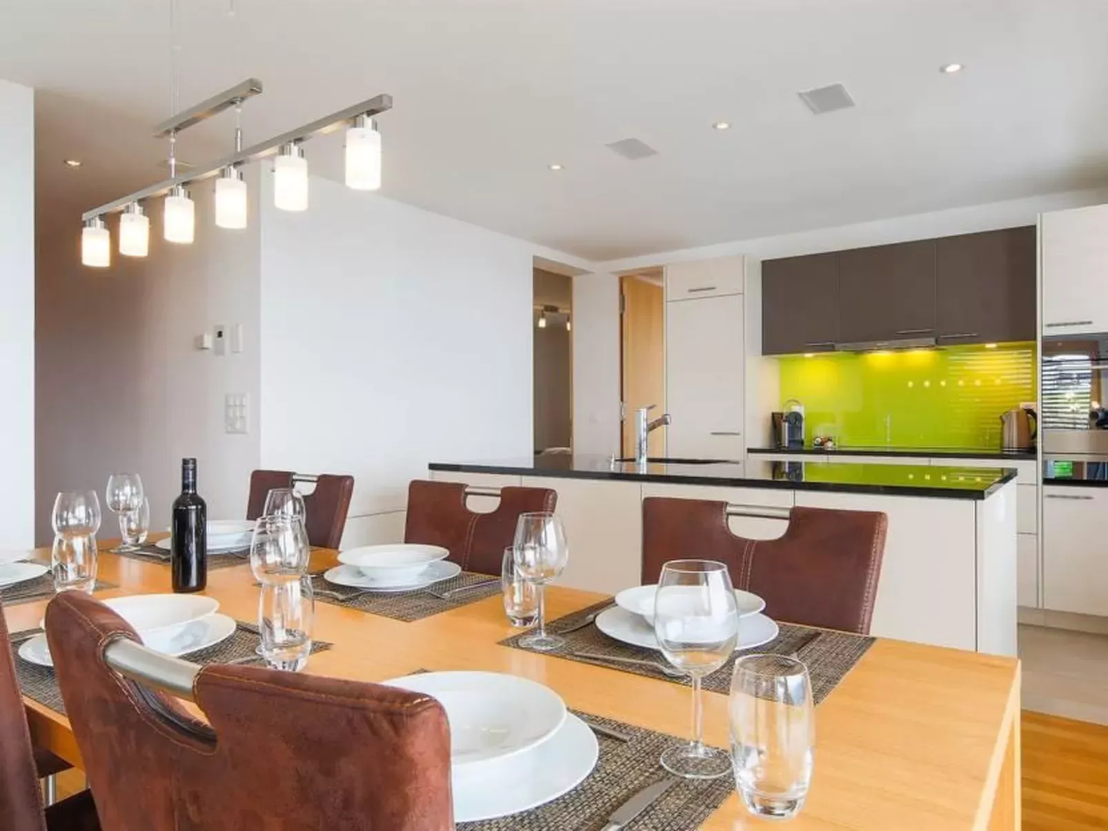 Apartmenthaus Riederhoru A EG-Binnen
