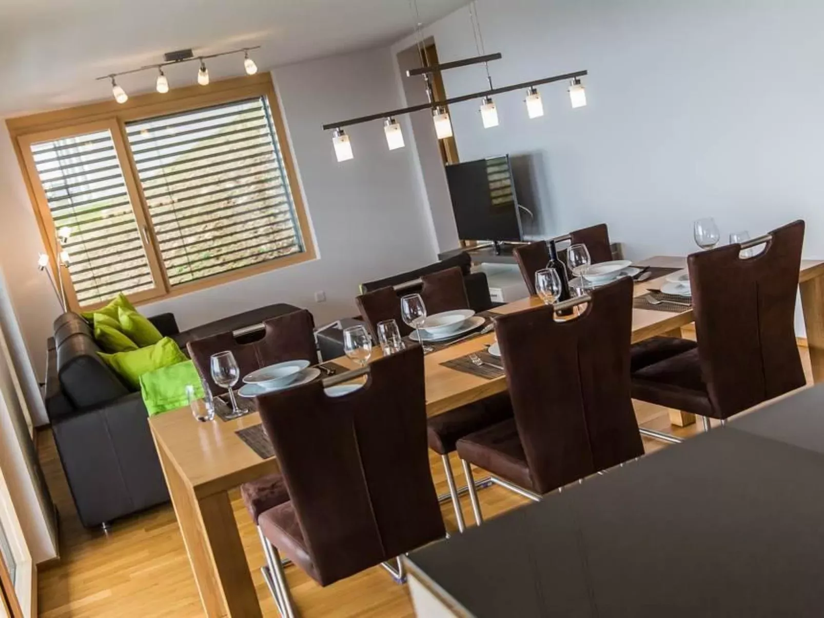 Apartmenthaus Riederhoru A EG-Binnen