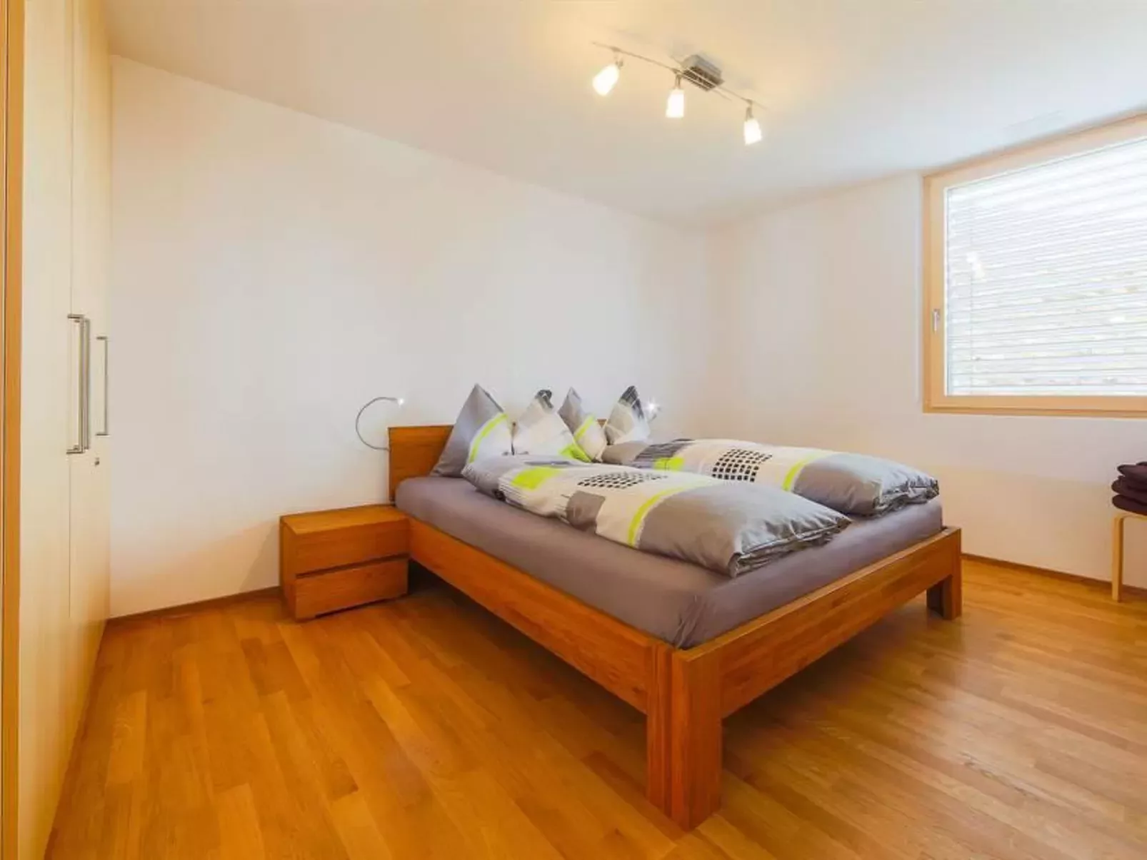 Apartmenthaus Riederhoru A EG-Binnen