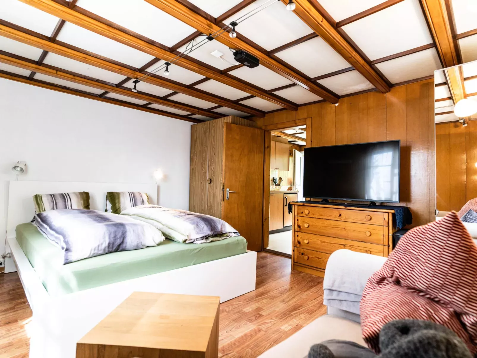 Bürcher Haus 1. OG Süd-Ost-Binnen