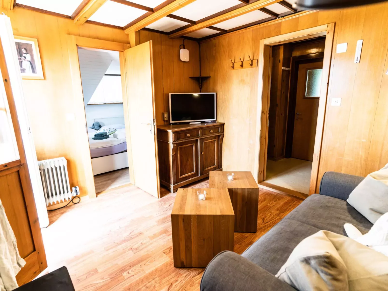 Bürcher Haus 2. OG Süd-Binnen
