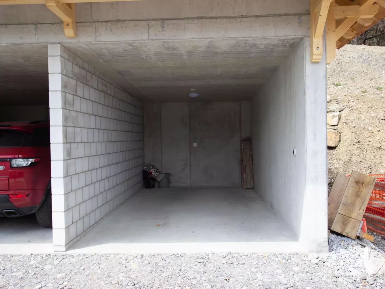 Untere Bühlstrasse 10 - EG - Binnen